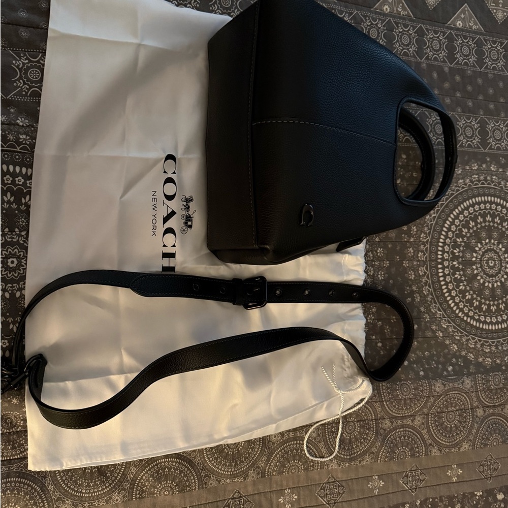 Coach Lana Shoulder Bag 23 - Picture 6 of 7